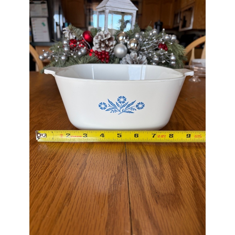 CorningWare P-2 1/2-B‎ Blue Cornflower Casserole Dish • 2.5 Qt • Vintage USA